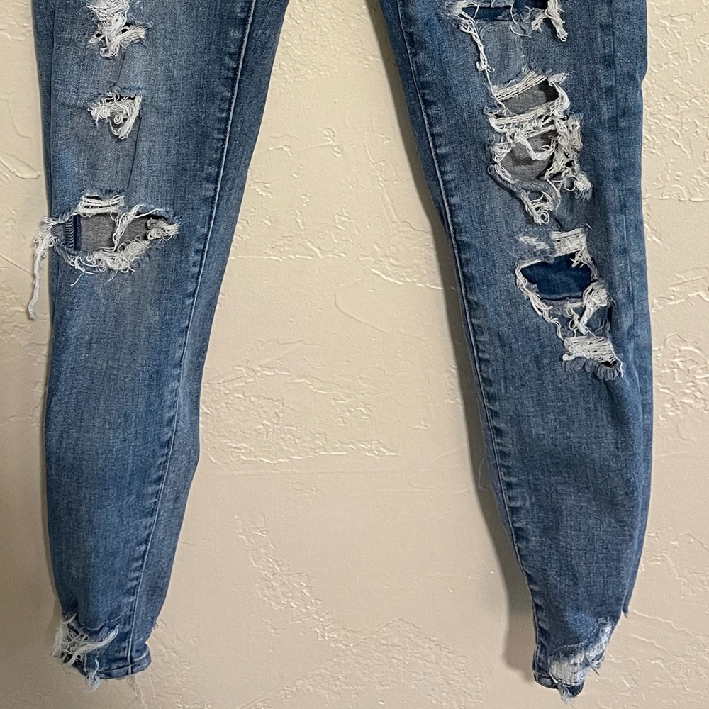 American Eagle Skinny Ripped Jeans